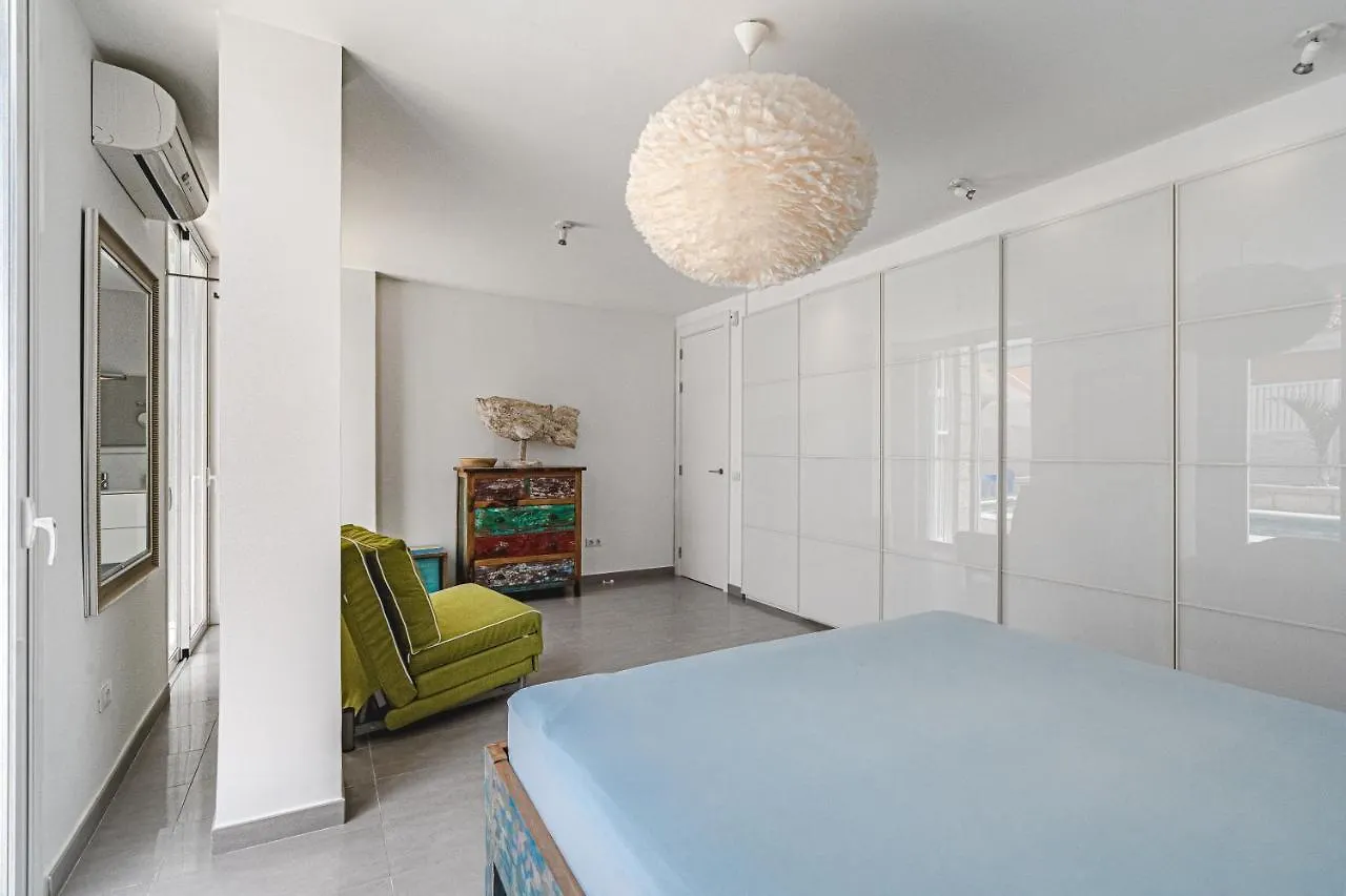 Modern 3Bdr Villa With Heated Pool El Medano  Spain